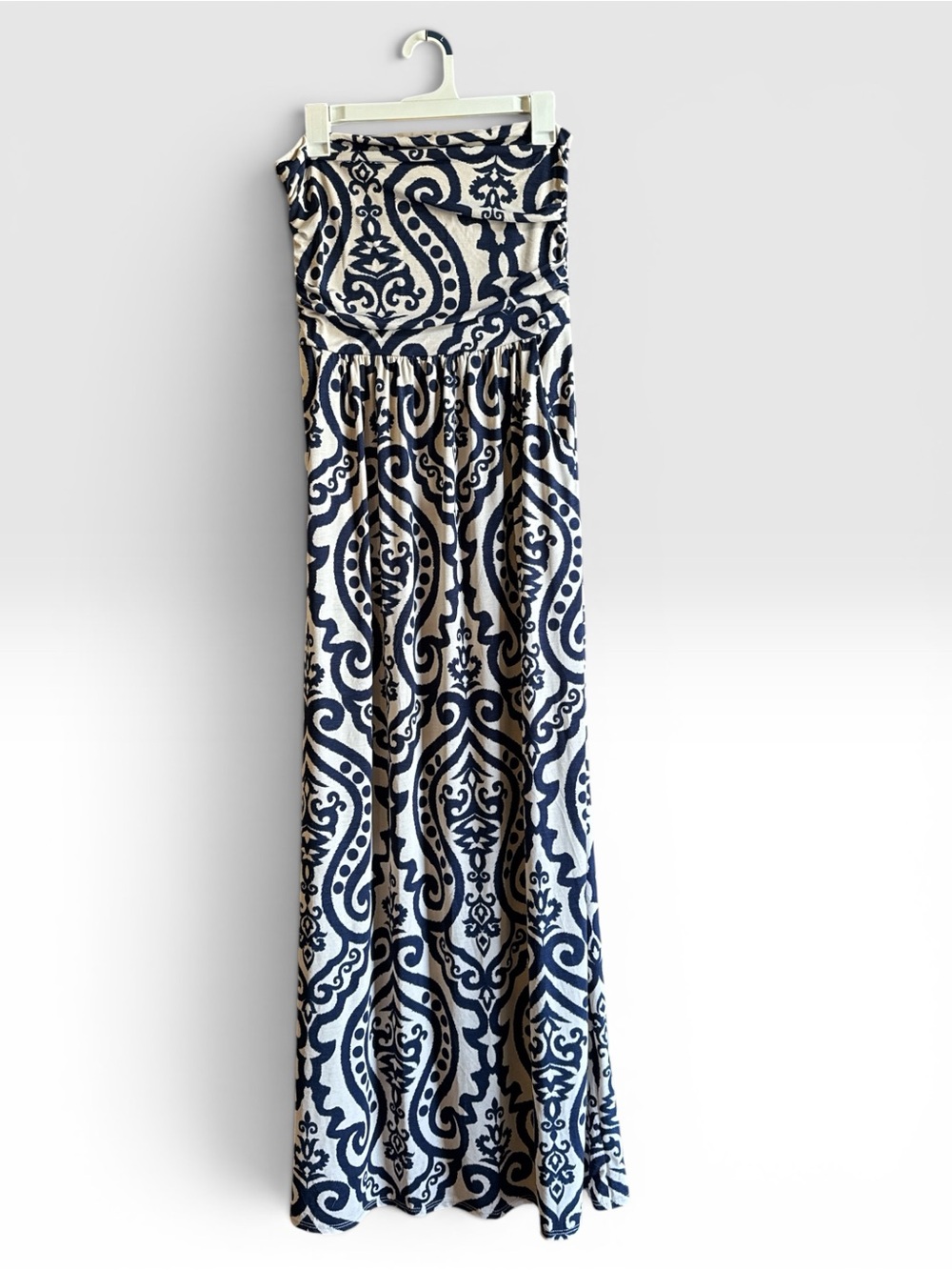 Vanilla Bay Navy and cream Printed Strapless Maxi Skirt